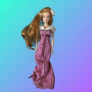 2007 Giselle Disney Enchanted doll with original pink dress